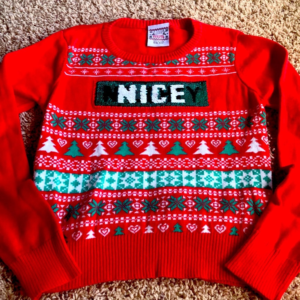 Nice/Naughty sweater! Adorable size 6